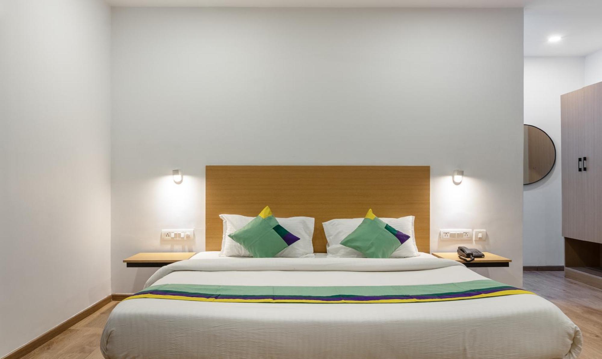 Treetops Inn Chennai Exterior foto
